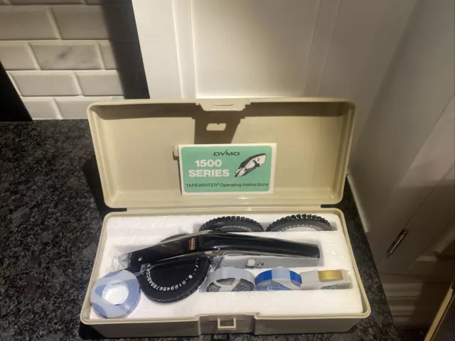 DYMO 1570 VINTAGE Deluxe Tapewriter Embossing Labeling Kit Wheel Bundle W/ Tape