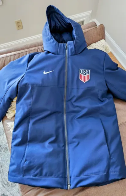 Nike Winter Stadium hooded Puffy  Jacket Large Navy