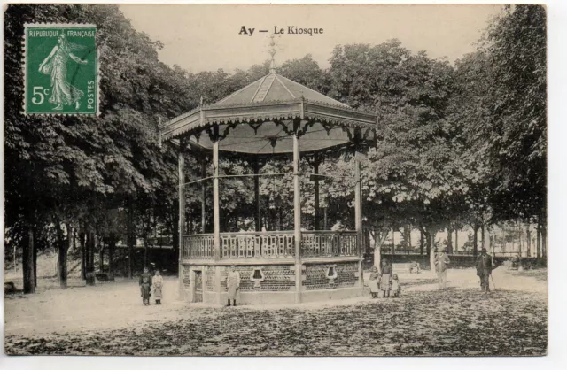 AY - Marne - CPA 51 - le Kiosque 1