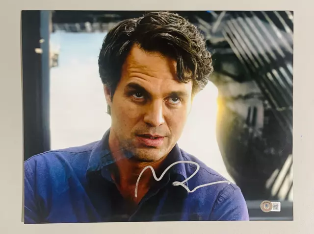 Mark Ruffalo signed auto 11x14 photo Avengers Marvel HULK BECKETT