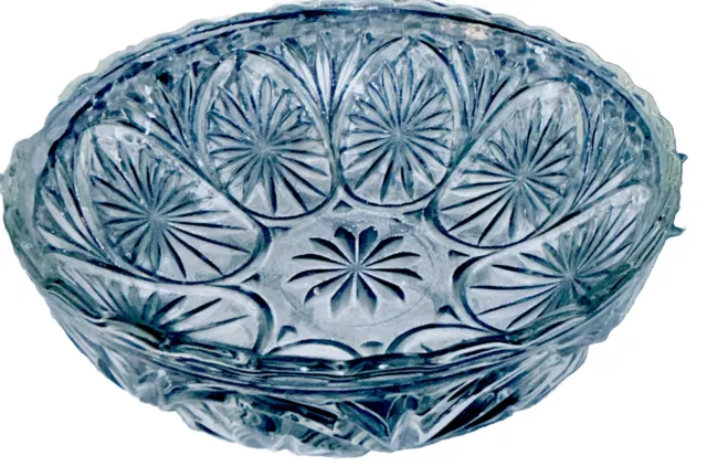 VINTAGE ANCHOR HOCKING Clear Medallion Glass 8" Serving Bowl Scalloped Edges