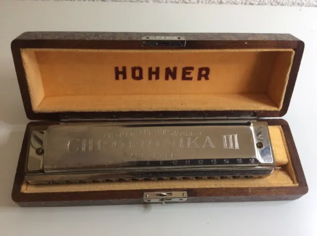 Alte Mundharmonika HOHNER Chromonika III Mit Original Holz Kasten