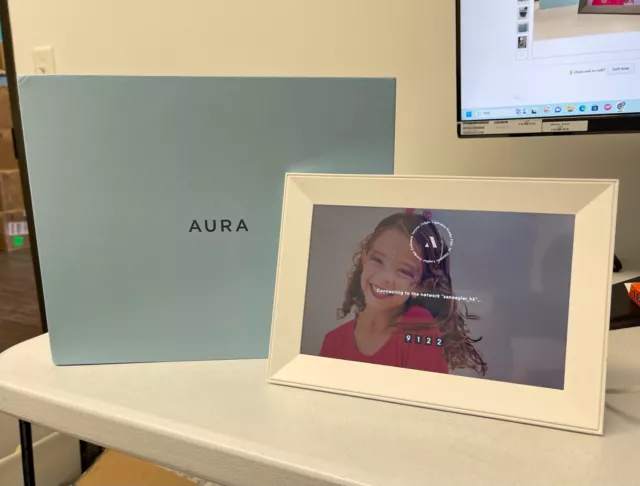 New Aura Carver 10" Wifi Digital Photo Picture Video Frame unlimited storage USA