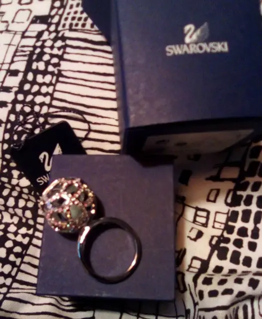 Swarovski Beautiful Cage ring size 58 with crystals and moving stone inside BNIB
