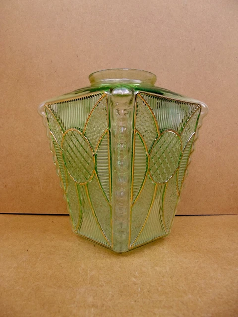Plafonnier Art Déco en verre pressé géométrique – années 1930