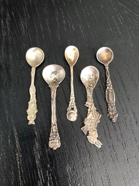 Vintage Sterling Silver Salt Spoons Set of Five  ( 2 1/2" L)