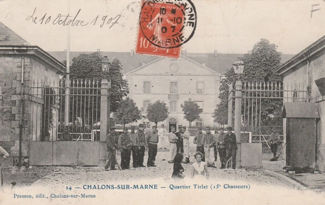 CPA 51 CHALONS sur MARNE Quartier Tirlet (15th Hunters)