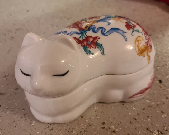 Vintage Porcelain Cat Trinket Box Palais De Versailles for Elizabeth Arden