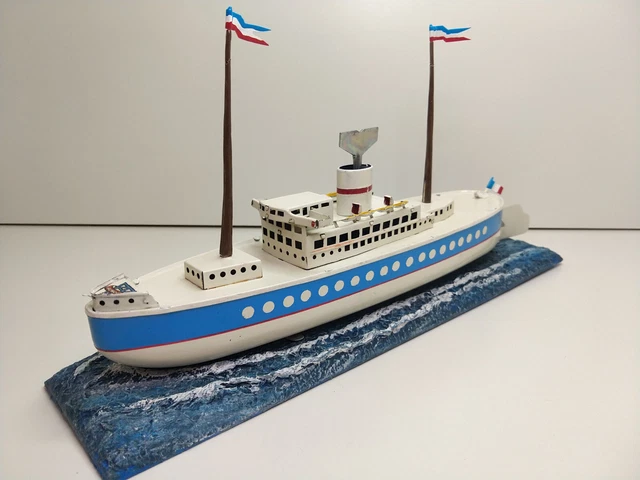 Jouet ancien bateau en tôle CATFISH MARX TOYS HONG KONG années 60 - Collection