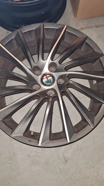N.2 CERCHI IN Lega Originali Alfa Romeo Giulietta Da 18 " EUR 400,00 - Foto 10