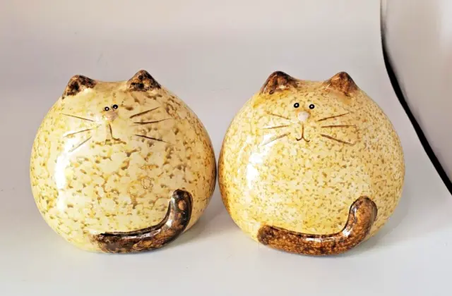 Lot of 2 Ceramic Chubby Cats Figurines