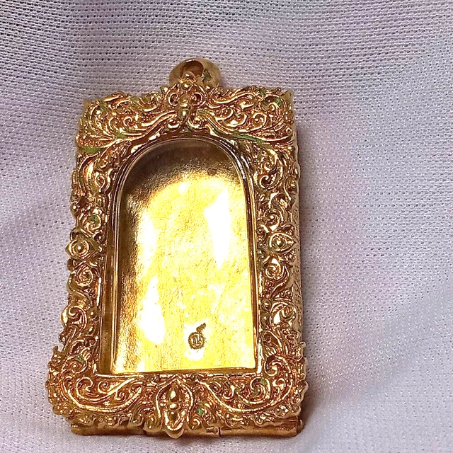 Buddha frame Brass Thai Amulet Buddha Empty Case Shape Phra Somdej pendant 1 pc.