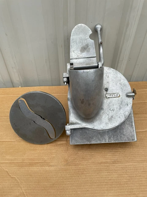 Hobart Pelican Slicer Cheese Shredder Set with 2 Discs