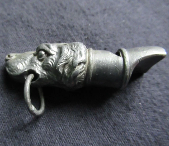 Ancien Sifflet Type Chasseur Scout – Métal – Fabriqué En France