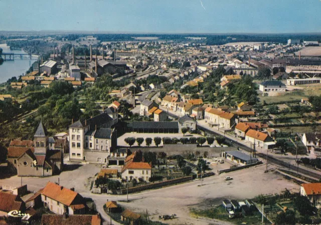 Carte postale postcard 10x15cm IMPHY NIEVRE vue aérienne timbrée 1985