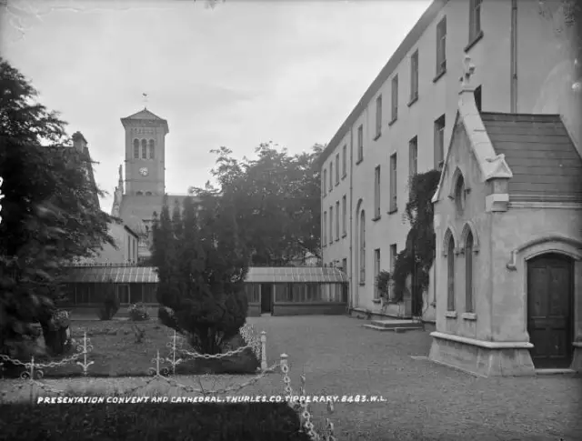 Presentation Convent, Thurles, Co. Tipperary Ireland c1900 OLD PHOTO