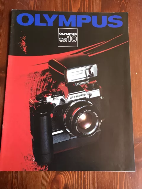 Olympus OM10 Depliant Brochure Catalogo Vintage Anni 80 italiano