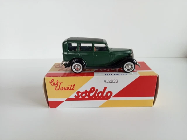 Voiture miniature Ford V8 1/43 marque Solido