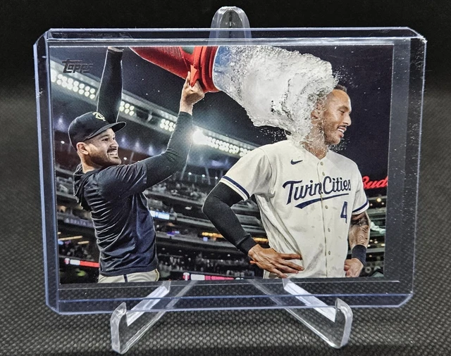 2024 TOPPS SERIES 1 True Photo Variation Carlos Correa Shower 155 SSP