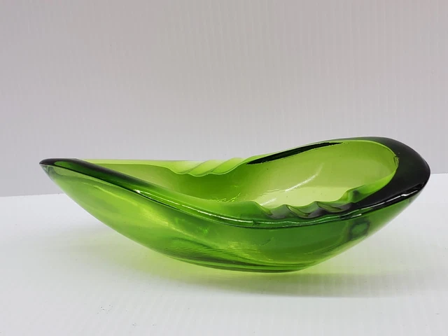 Vintage L. E. Smith Ashtray Ruffled Edge Avocado Green Size Large MCM