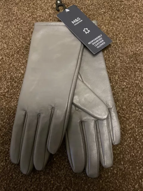 M&S ladies gloves Grey Soft  leather . Size L Bnwt