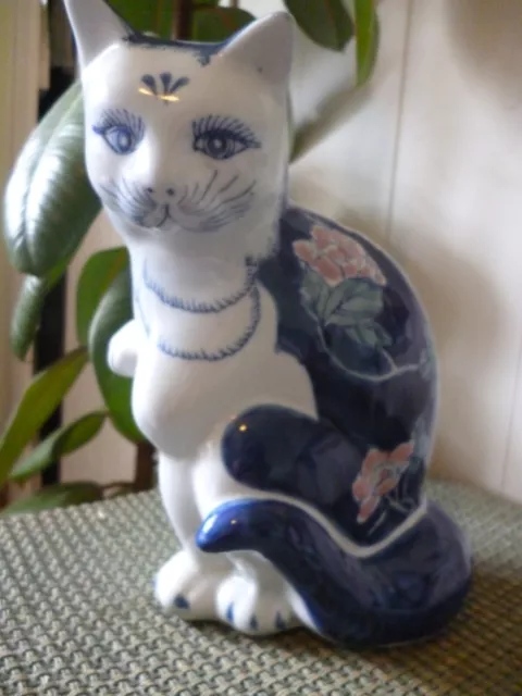 Blue & White Floral Hand Painted Cat Chinese Porcelain Figurine