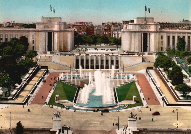 Postcard Le Palais De Chaillot Les Grandes Eaux Historical Building Paris France