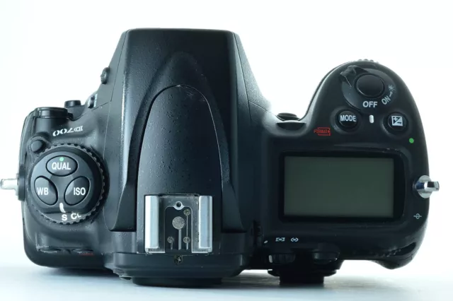 ［Excellent＋］Nikon D700 12.1MP FX-Format CMOS Digital SLR Camera with 3.0-Inch 4