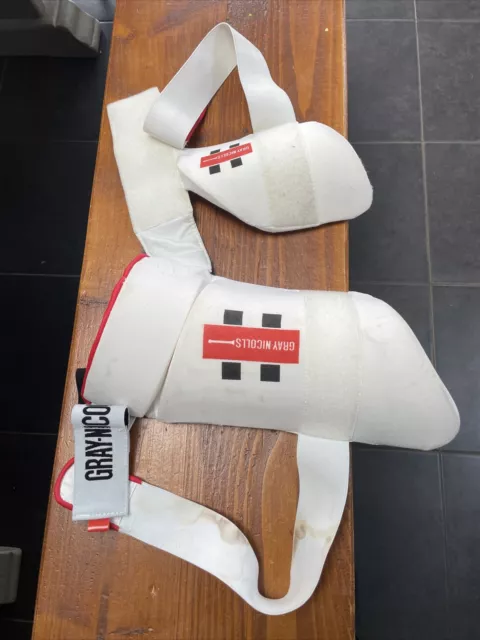 Gray Nicolls Junior Left Handed Thigh Pad