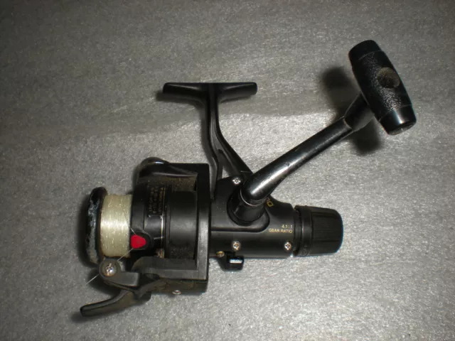 Shimano IX R2000 Spinning Reel Fishing Black Spooled R 2000 Free USA  Shipping