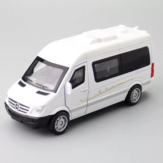 1/32 Sprinter MPV Modellauto Metall Spielzeugauto fur Kinder mit Licht Ton Weiß
