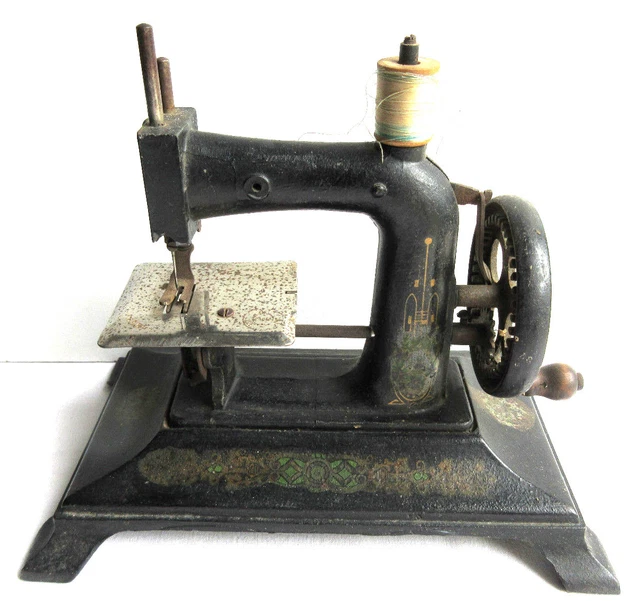 Machine à coudre pour enfant années 60 - Collection