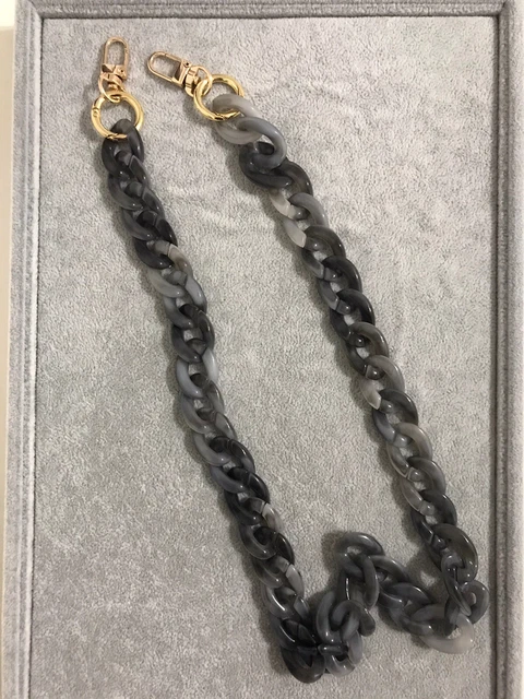 chunky chain For Mask Handbag And Sunglasses Accessory