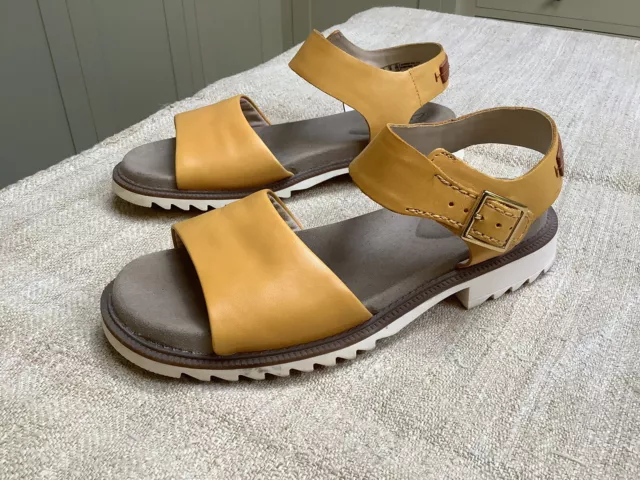 CLARKS STRAPPY FAME Mustard/Yellow Leather UK £24.00 - PicClick UK
