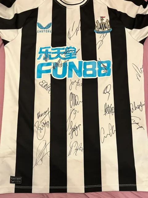 Newcastle United Squad Signed Football Home Shirt 22/23 With Certification