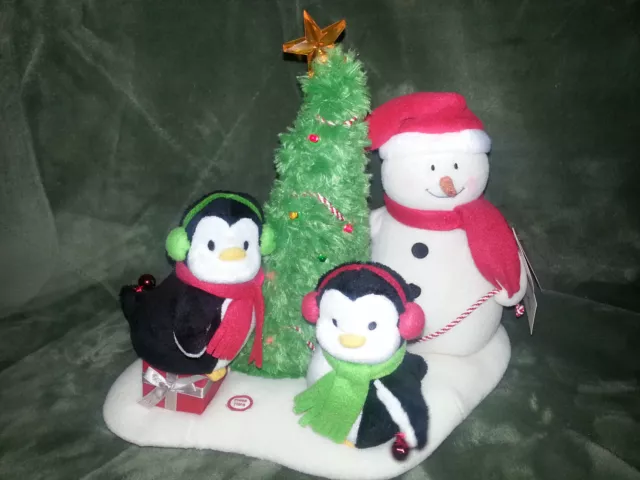 Hallmark 2006 Tintineantes Pals Navidad Muy Feliz Trio Plush Snowman & Pingüinos