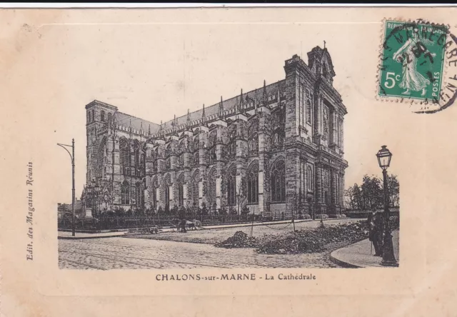 CPA 51 CHALONS sur MARNE La Cathedral Edition des Magasins Réuni