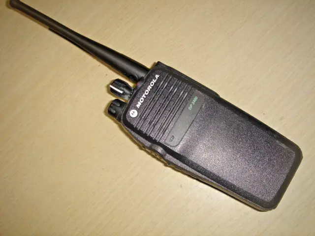 Motorola DP3400 UHF 403-470MHz DMR Digital c/w battery, beltclip & antenna #3