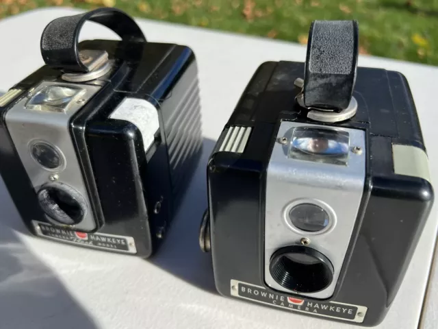 Kodak Brownie Hawkeye Lott Of 2, 1 Flash Camera Model Vintage Film Photography