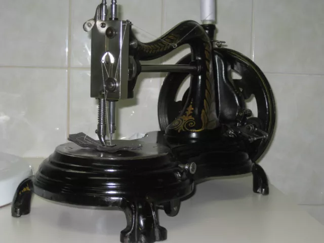 Antique  Cast Iron Fiddle Base Swan Neck Hand Crank Sewing Machine.