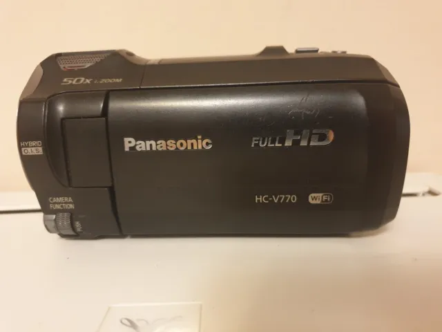 Panasonic HC-V770 Camcorder