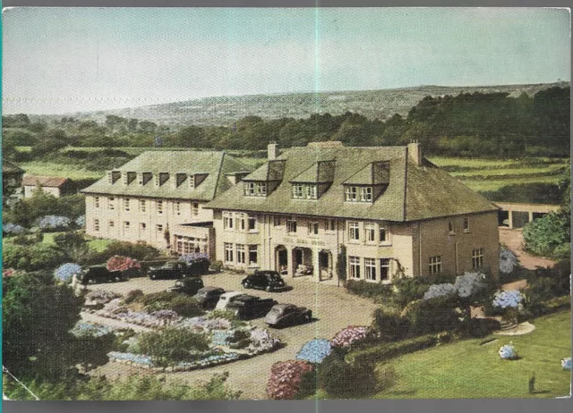 SCARCE OLD POSTCARD - CLIFF HEAD HOTEL CARLYON BAY CORNWALL C.1965 Vintage Cars