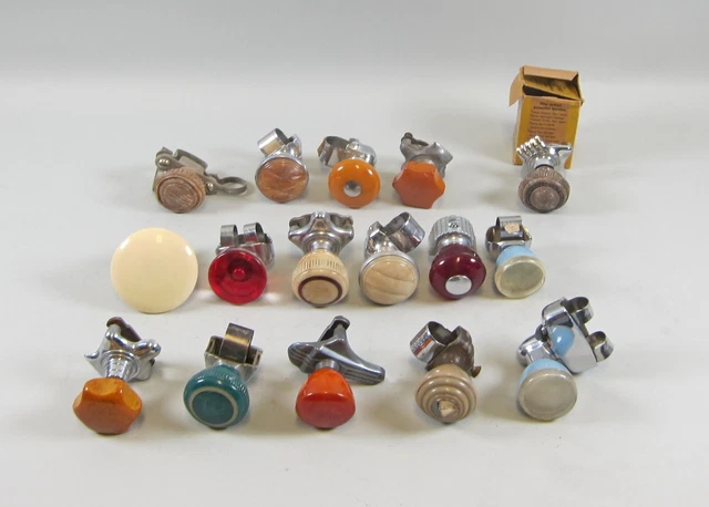 Collection of 16 Vintage Suicide/Spinner Knobs 1 Santay Spin-Ur-Wheels Box