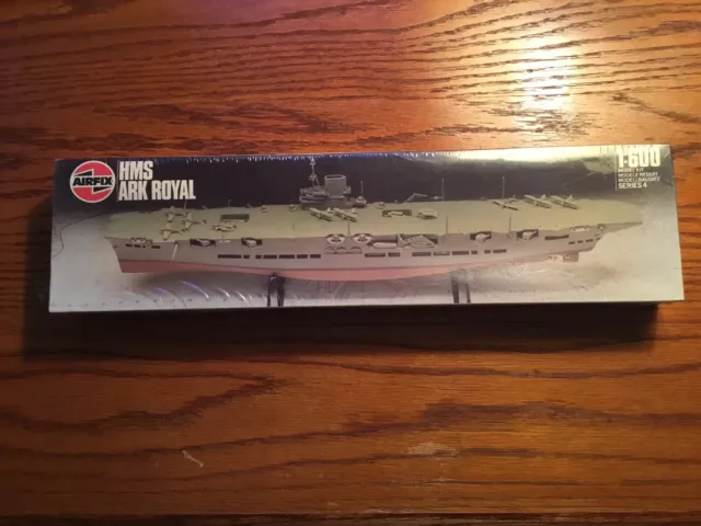 Airfix 04208 HMS ARK ROYAL 1:600 Series 4 Model Kit New