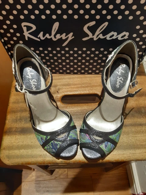 Ruby online shoo yasmin