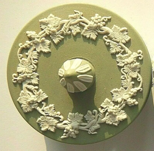 WEDGWOOD scatola Tonda coperchio Con CAMMEI applicati A Mano porcellana