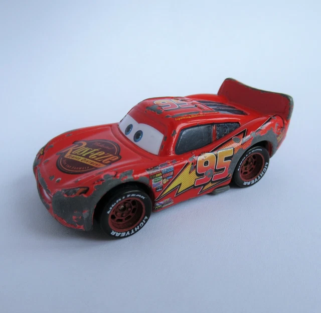DISNEY PIXAR CARS Lightning McQueen Diecast Car (Die-Cast Model Toy ...