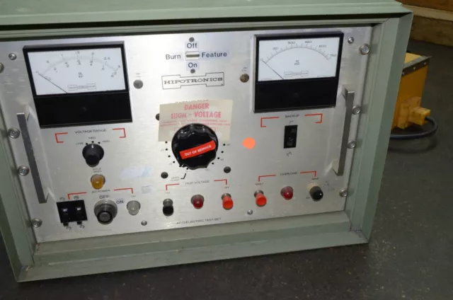 Hipotronics 703-2 AC Dielectric Test Set Voltage 3 KV Amps .750 ma 14-970 Hypot