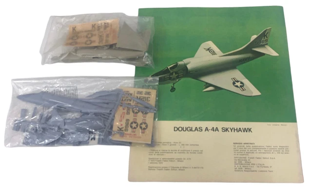 Avion en carton Liberator à construire Leolandia de L'Atelier Chez Soi
