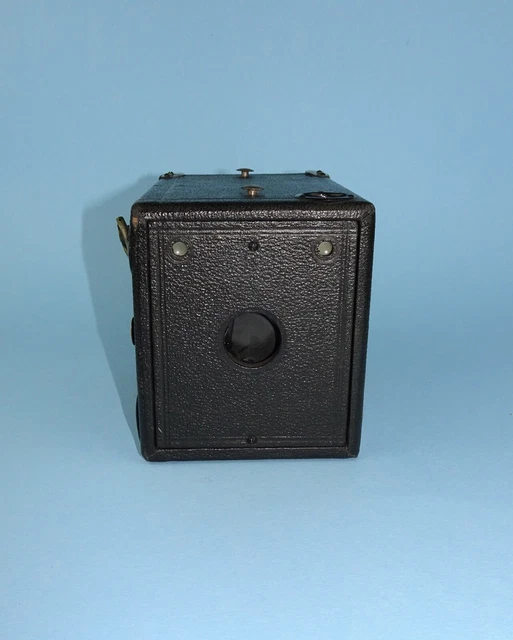 1920S BRITISH MADE APEM box camera. Well made and in excellent ...